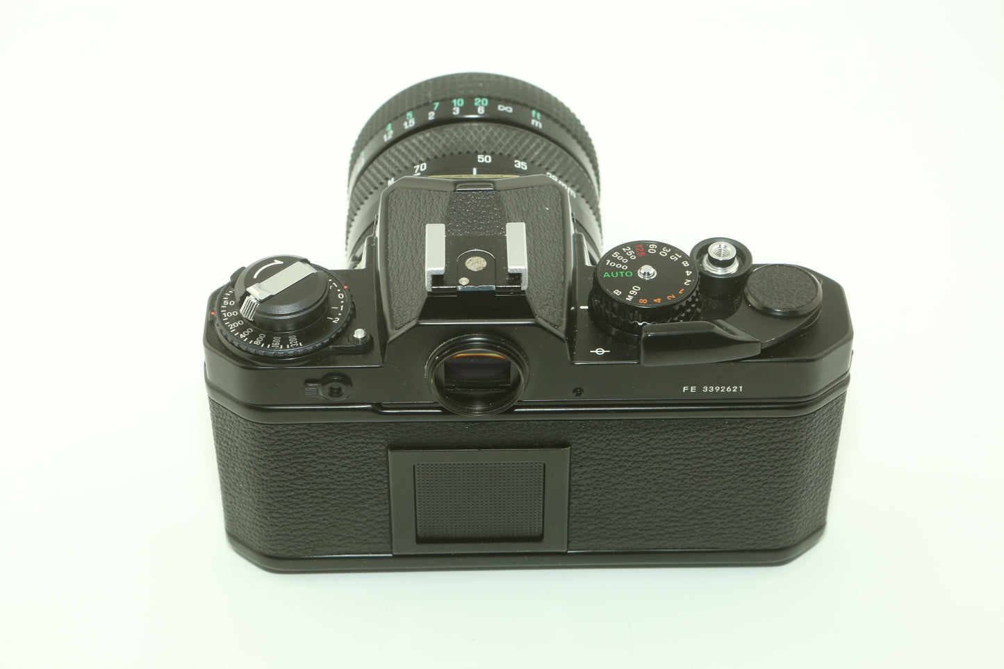 Nikon FE + zoom