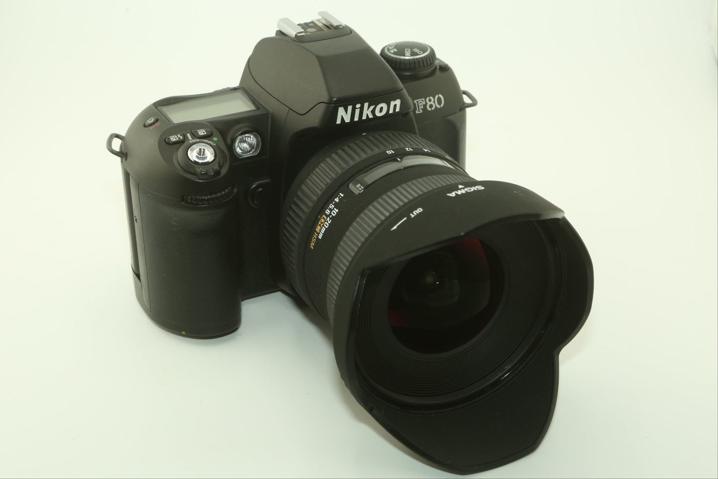 Nikon F80 + wide angle zoom