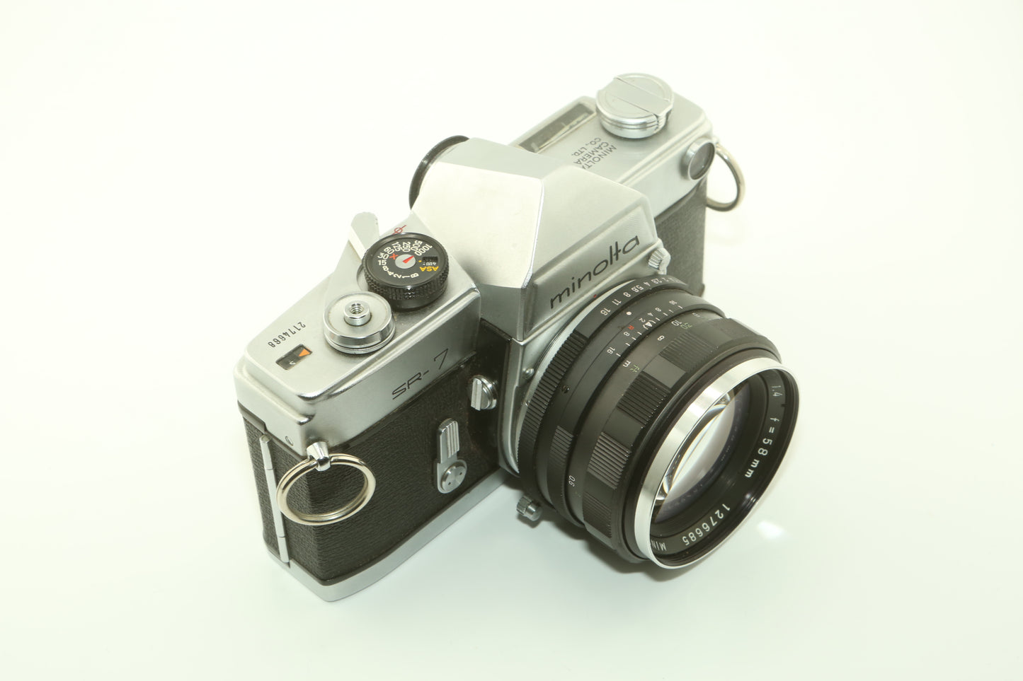 Minolta SR-7 + 58mm F1.4
