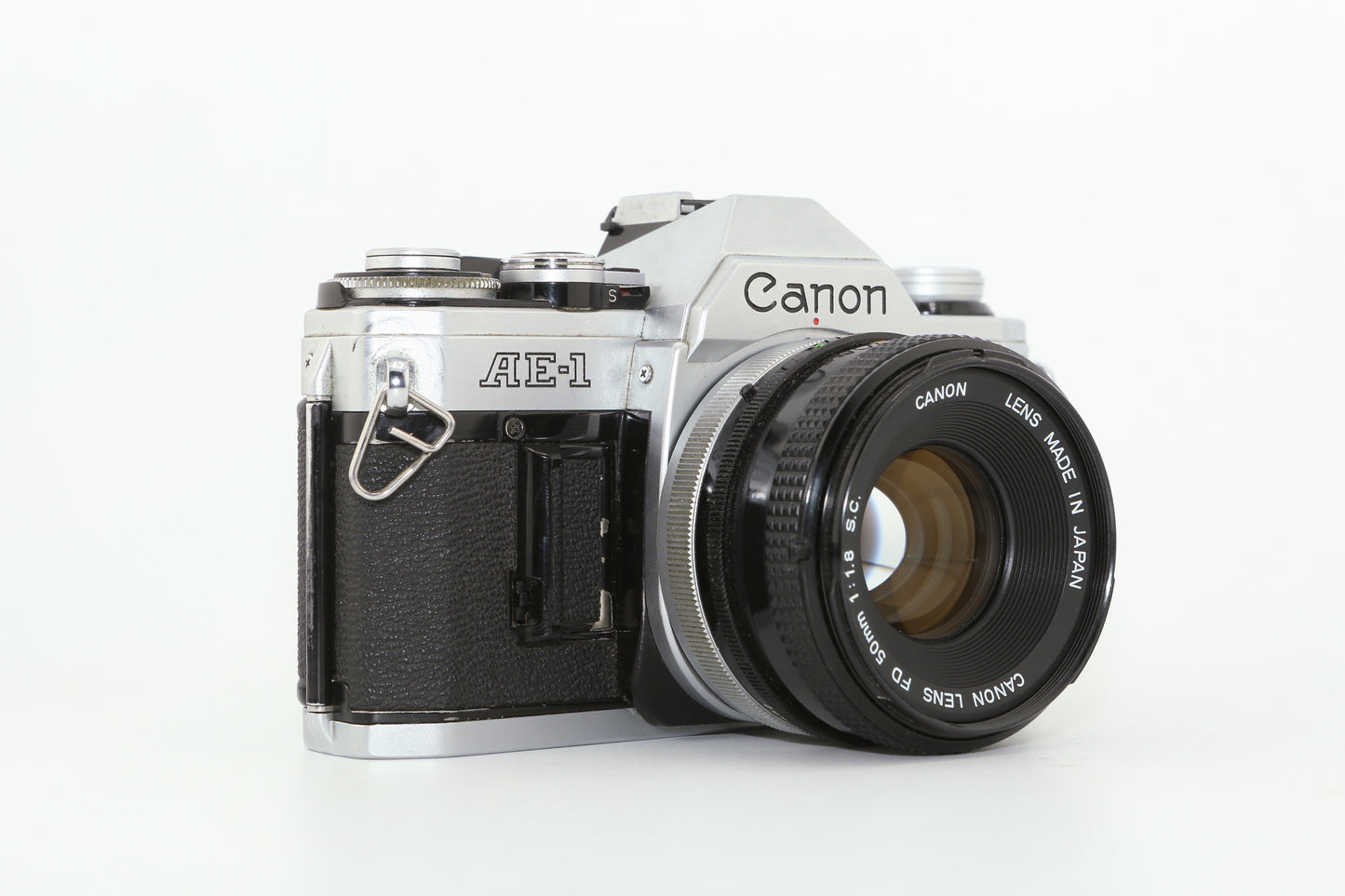 Canon AE-1 + 50mm f/1.8