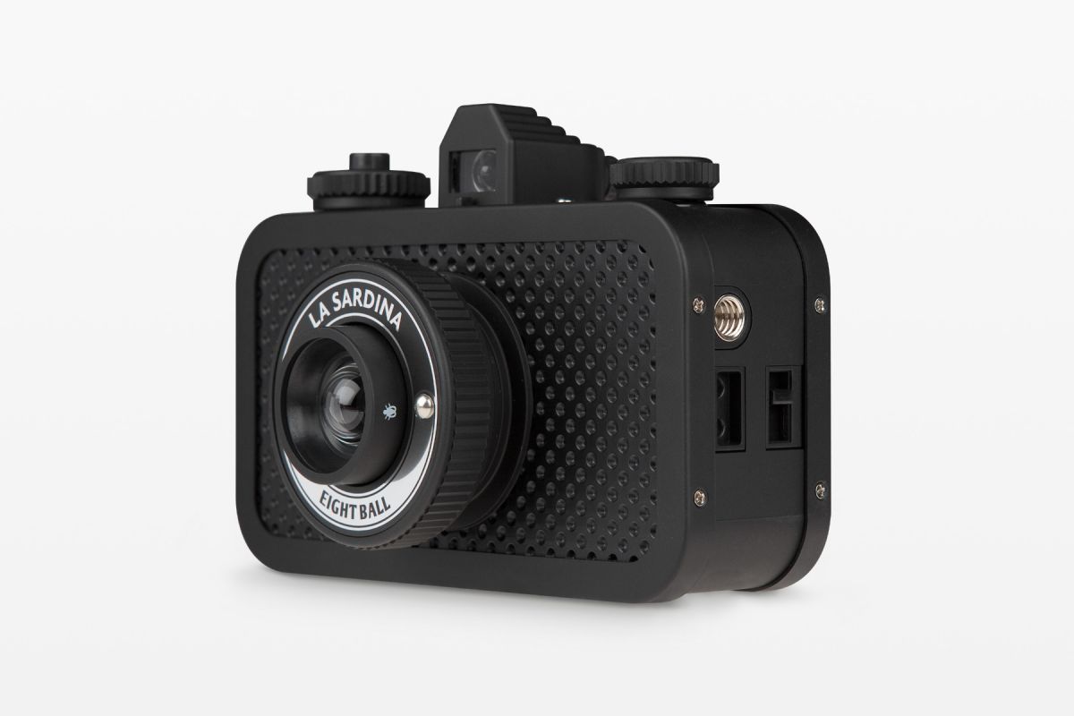 La Sardina Camera 8-Ball Edition