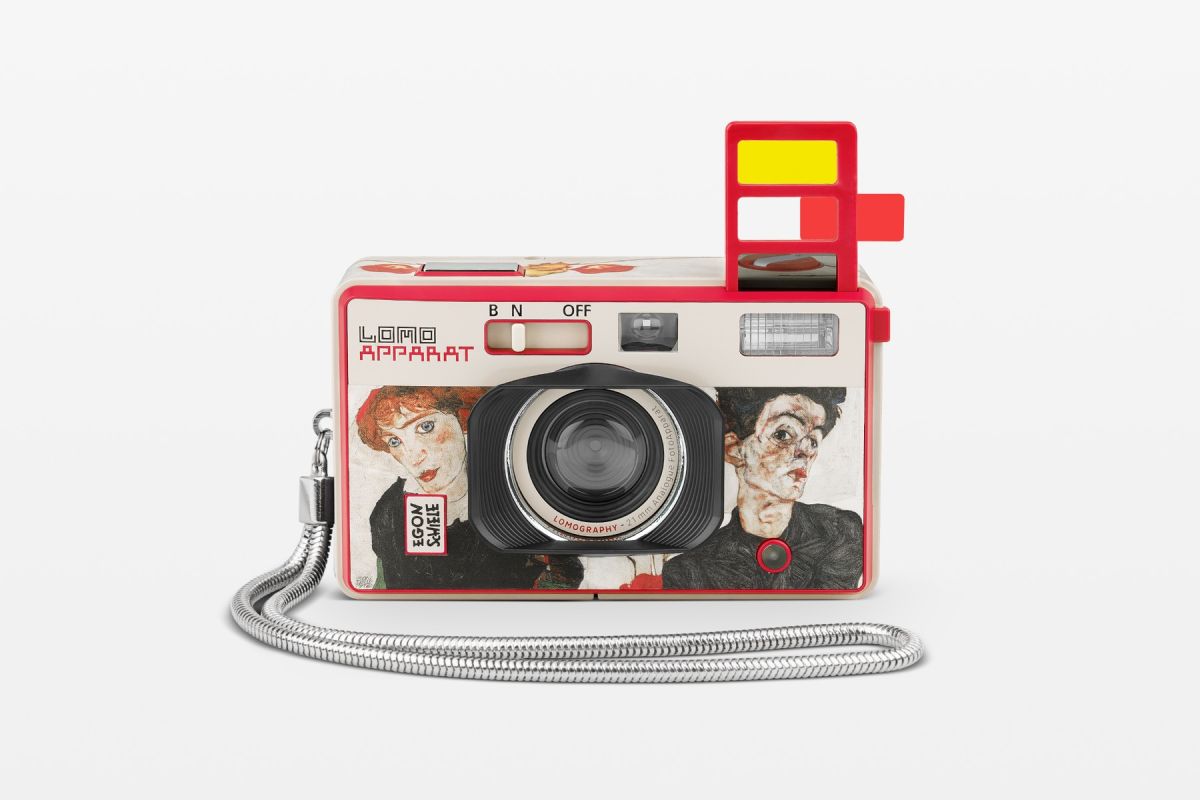 LomoApparat 35mm film camera