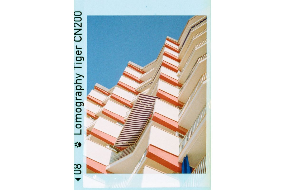 Lomography Color Tiger 200 | 110 - 24ex - Single Pack