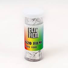 Film Flic - N&B 100 | format classique 620