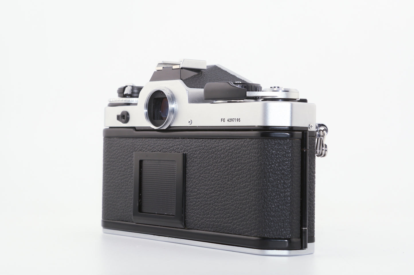 Nikon FE + 50mm F1.8