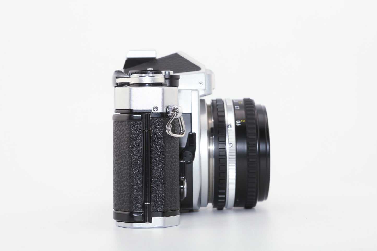 Nikon FE + 50mm F1.8