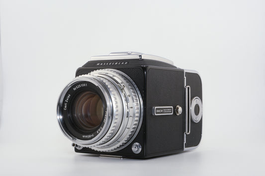 Hasselblad 500C/M + Carl Zeiss 80mm f/2.8