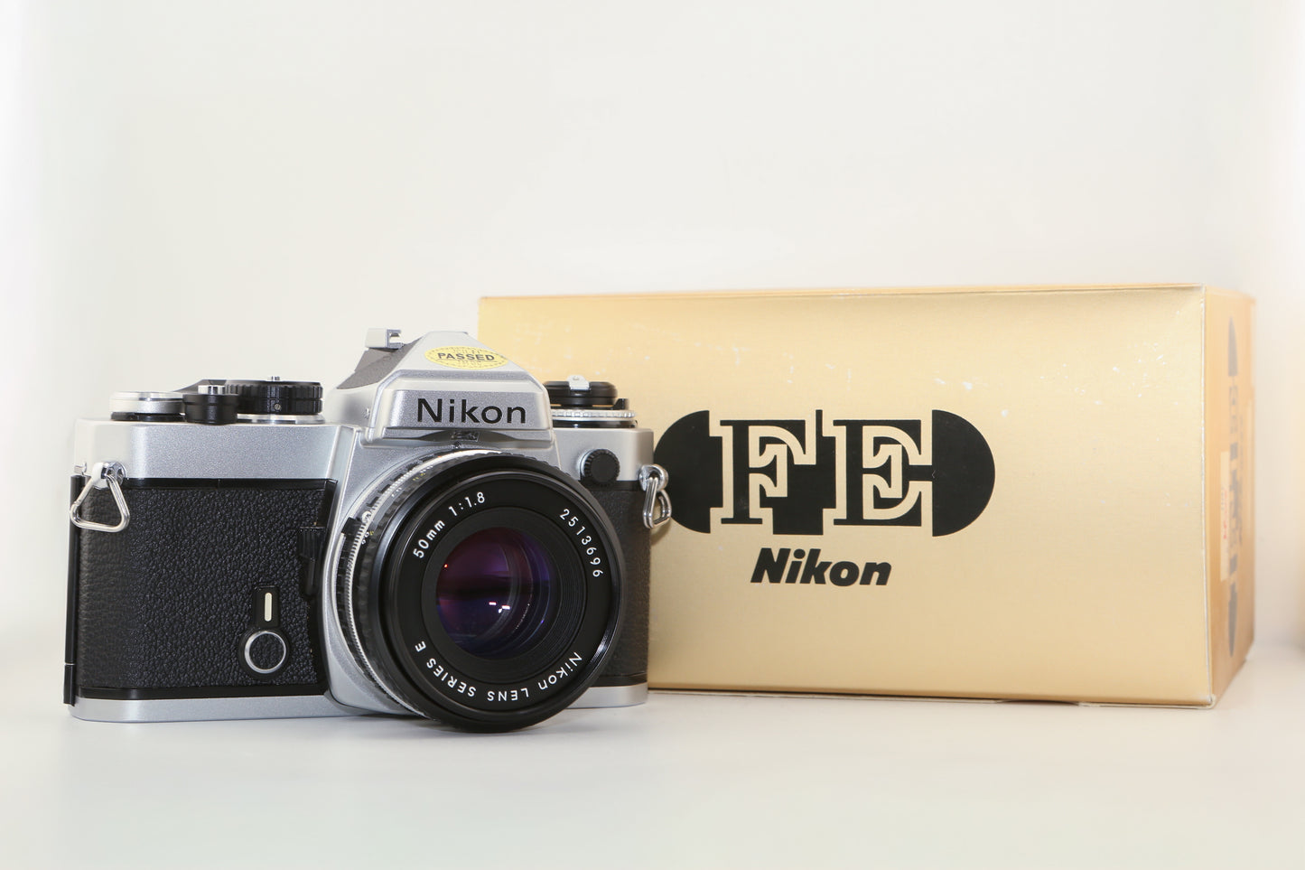 Nikon FE + 50mm F1.8