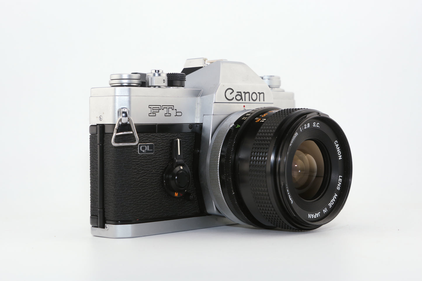 Canon FTb QL + 28mm f/2.8