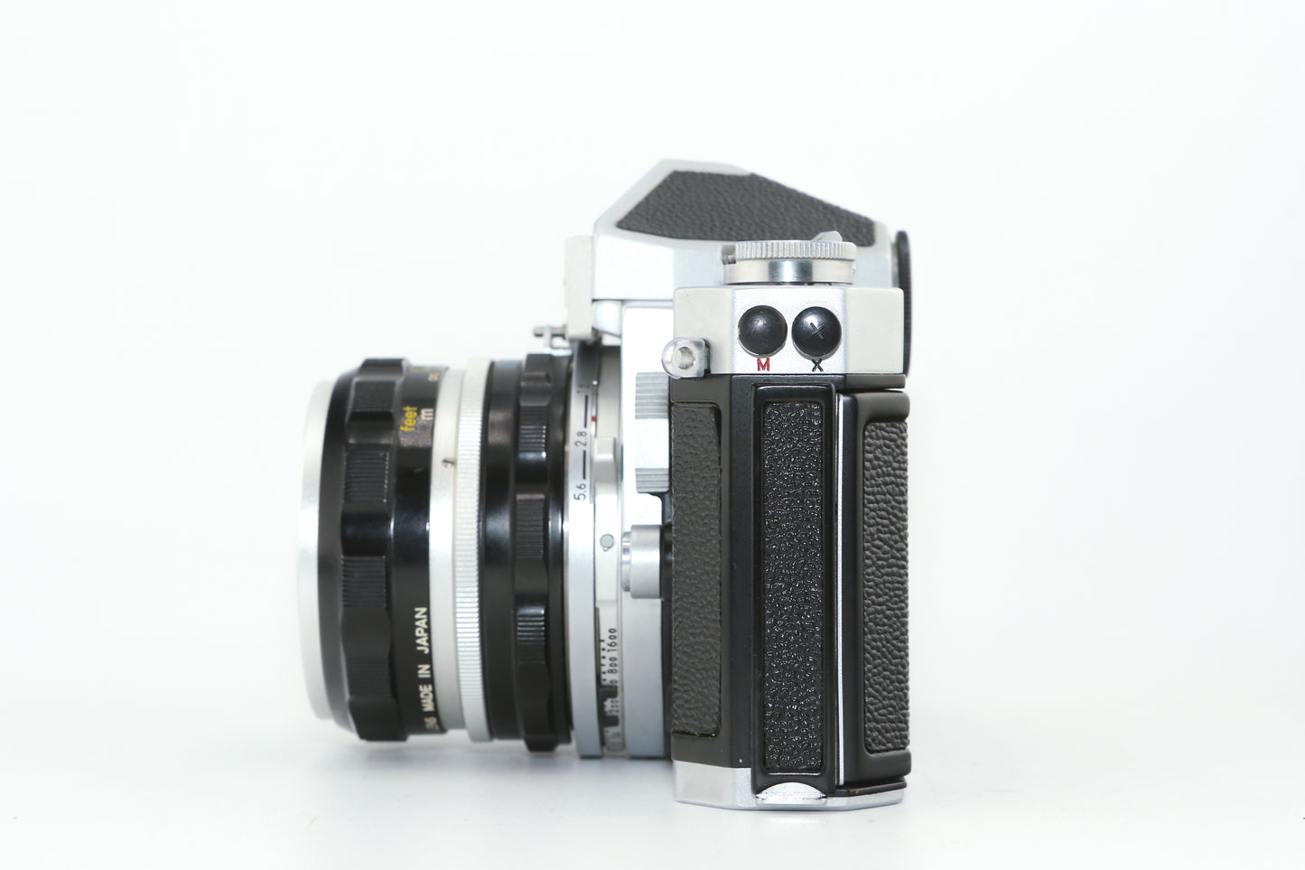 Nikkormat FTn + 50mm f/2