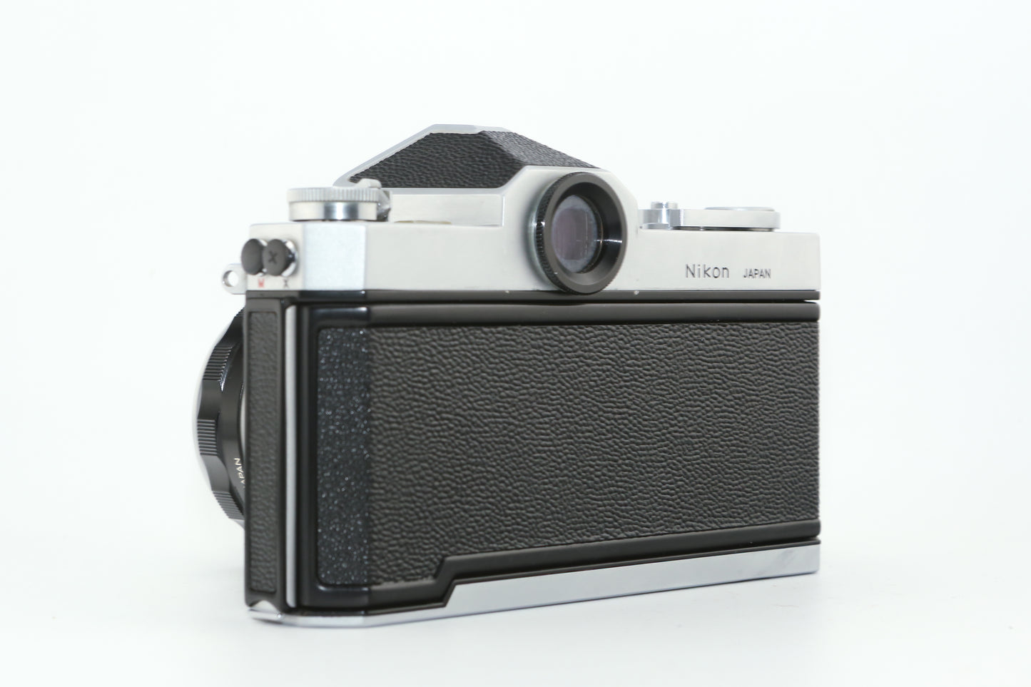 Nikkormat FTn + 50mm f/2