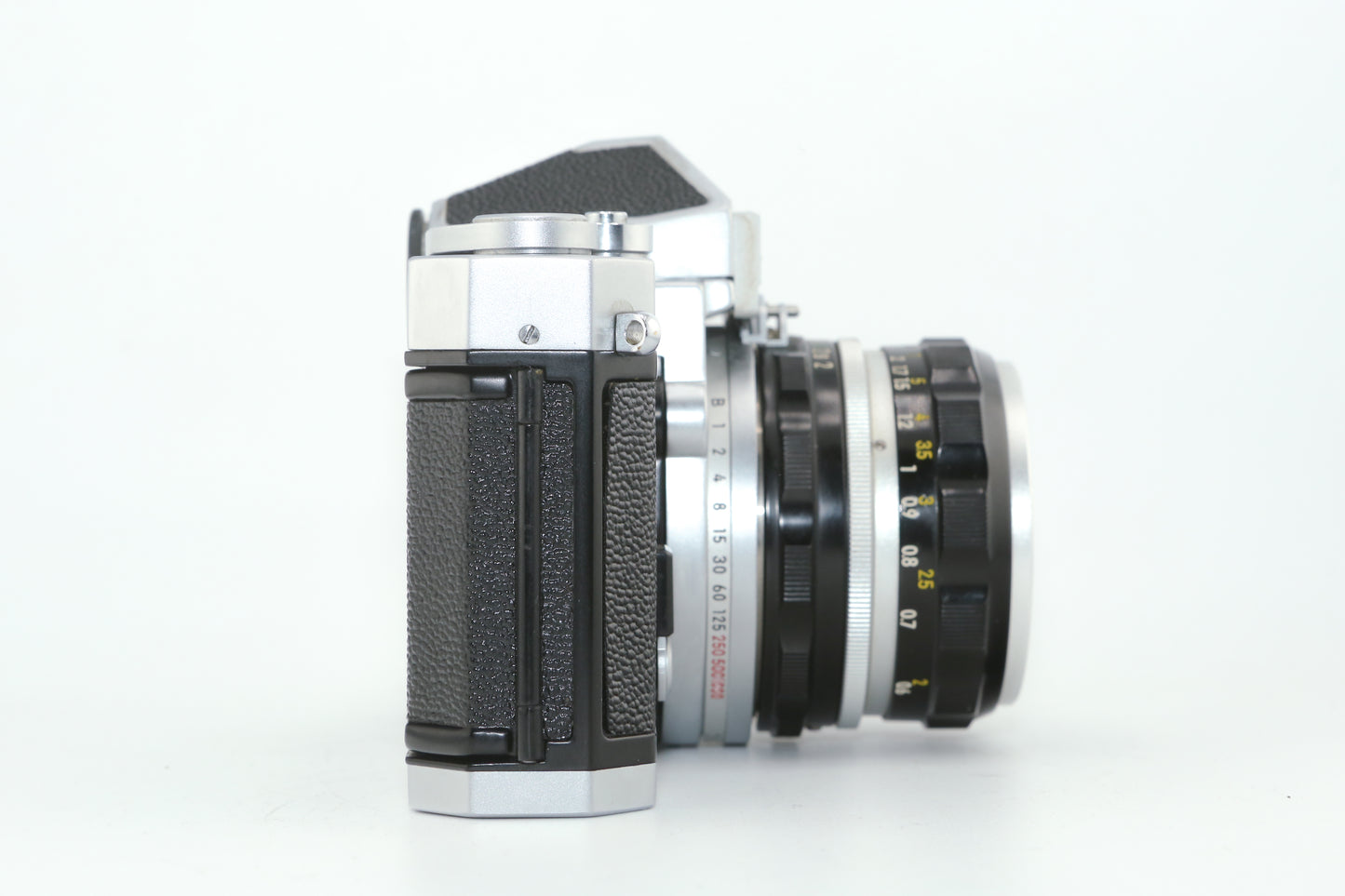 Nikkormat FTn + 50mm f/2