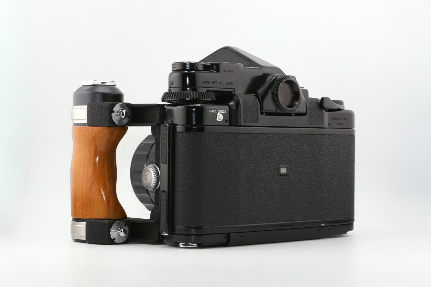 Pentax 6x7 MLU + 105mm f/2.4 SMC Takumar