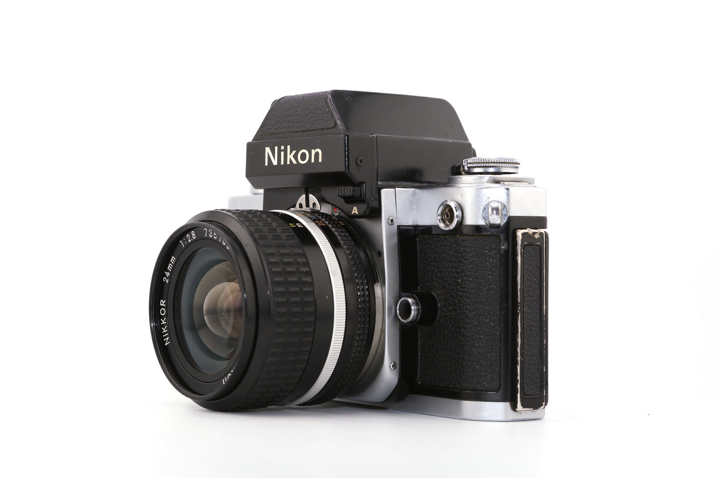 Nikon F2 + Nikkor 24mm f/2.8
