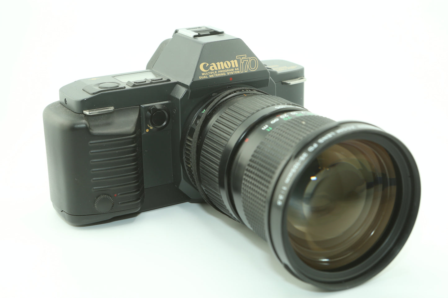 Canon T70 + 35-105mm F3.5