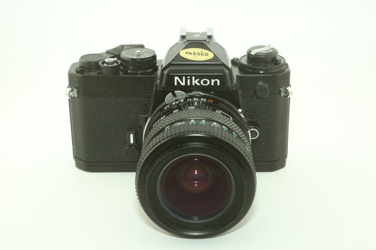 Nikon FE + zoom