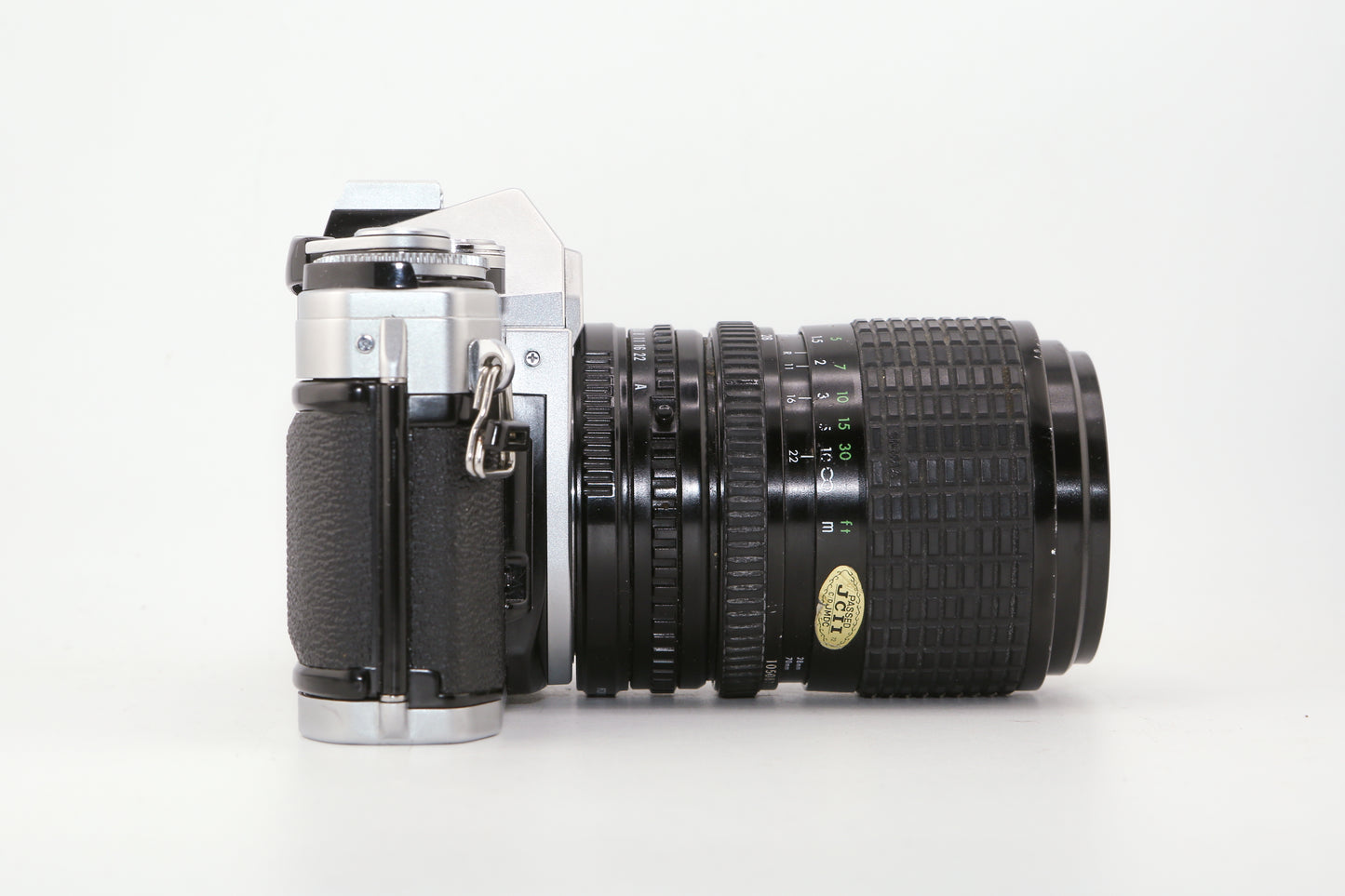 Canon AE-1 + Sigma 28-70mm f/3.5