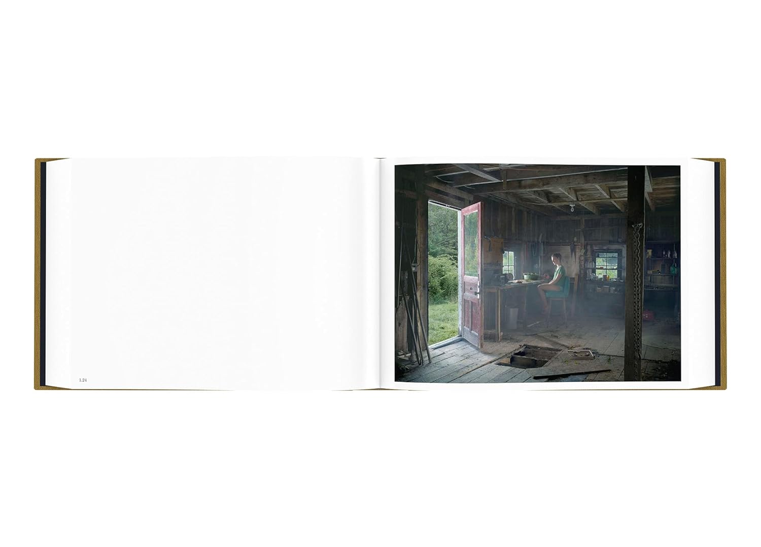 Gregory Crewdson: Alone Street – Studio Argentique