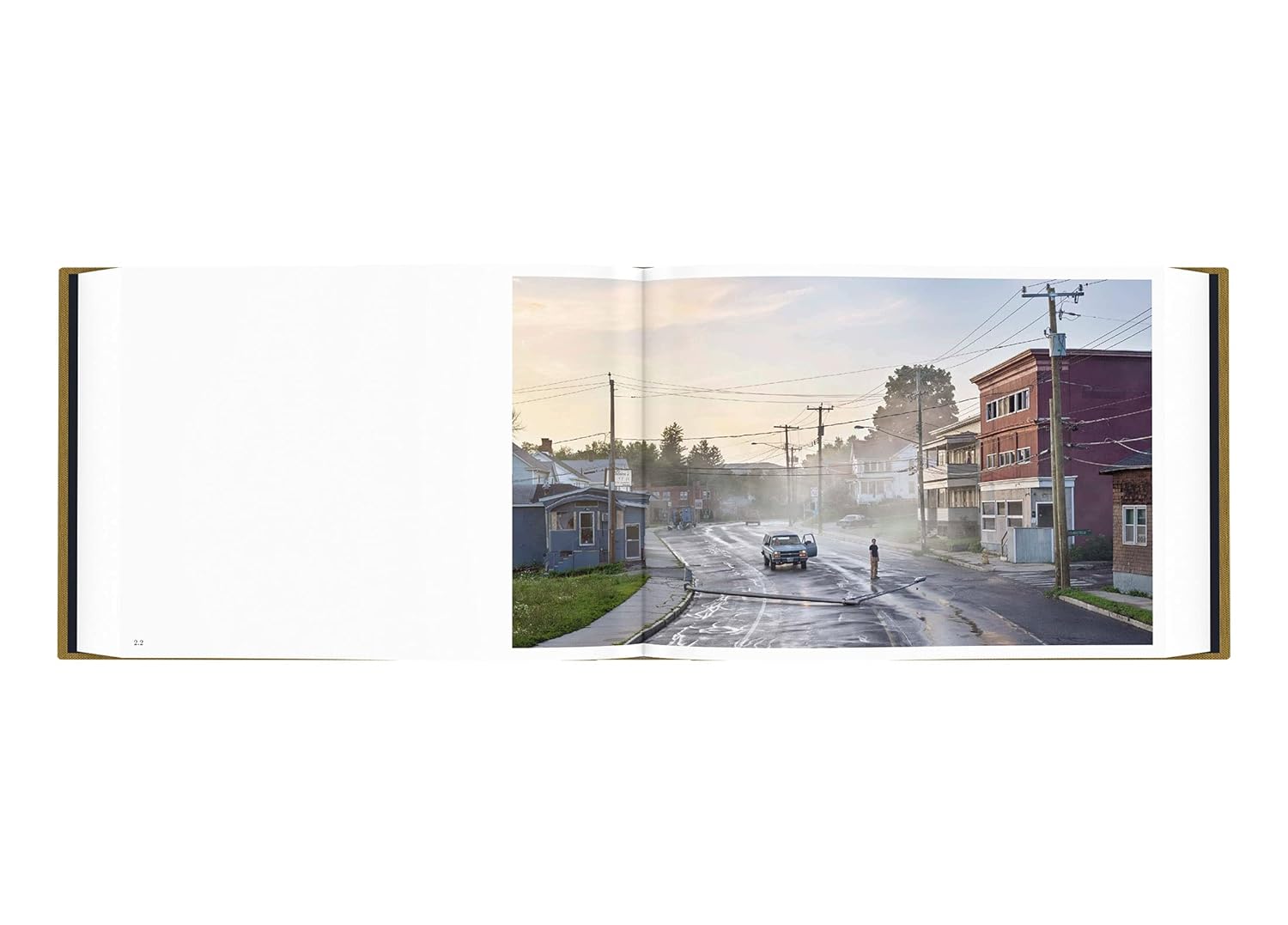 Gregory Crewdson: Alone Street – Studio Argentique