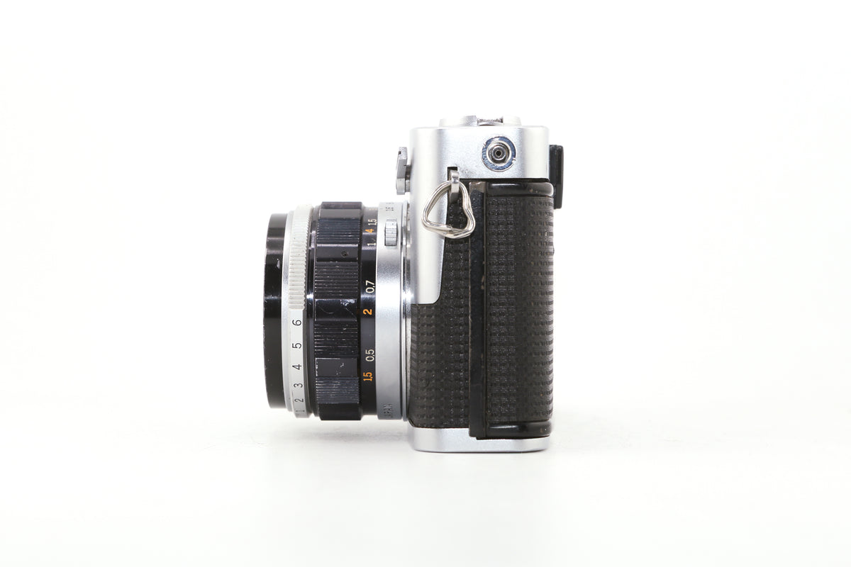 Olympus Pen FV + Zuiko 38mm f/1.8