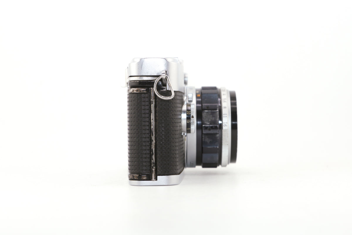 Olympus Pen FV + Zuiko 38mm f/1.8