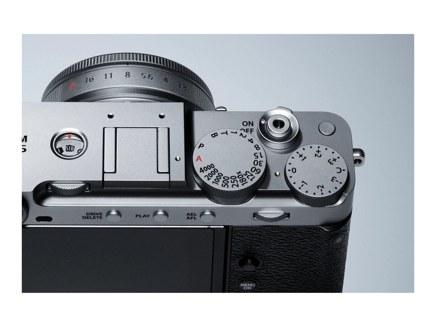 FujiFilm X-E5 Mirrorless Camera
