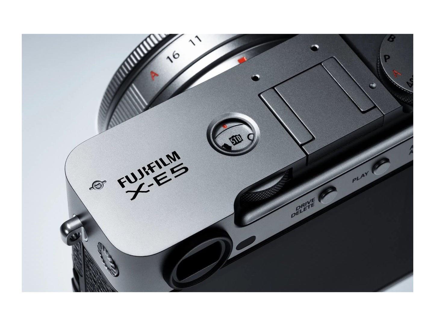 FujiFilm X-E5 Mirrorless Camera